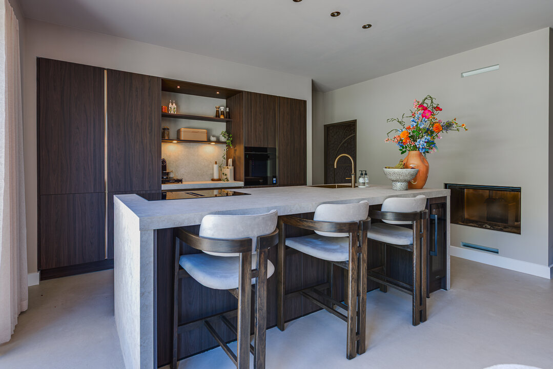 tijdloze-elegantie-moderne-leefkeuken-baars-topkeukens